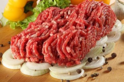 В свином фарше в «Ашане» нашли ДНК лошади, курицы и крупного рогатого скота
