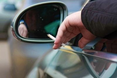 Муж на полном ходу выбросил жену из машины