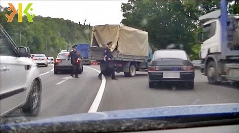 ВИДЕО: сочинские полицейские устроили погоню за преступником