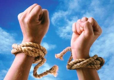 Россиян хотят освободить от непомерных долгов